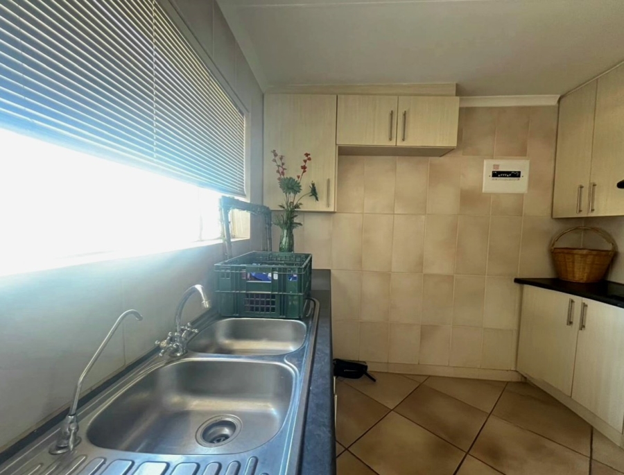 5 Bedroom Property for Sale in Blydeville Northern Cape